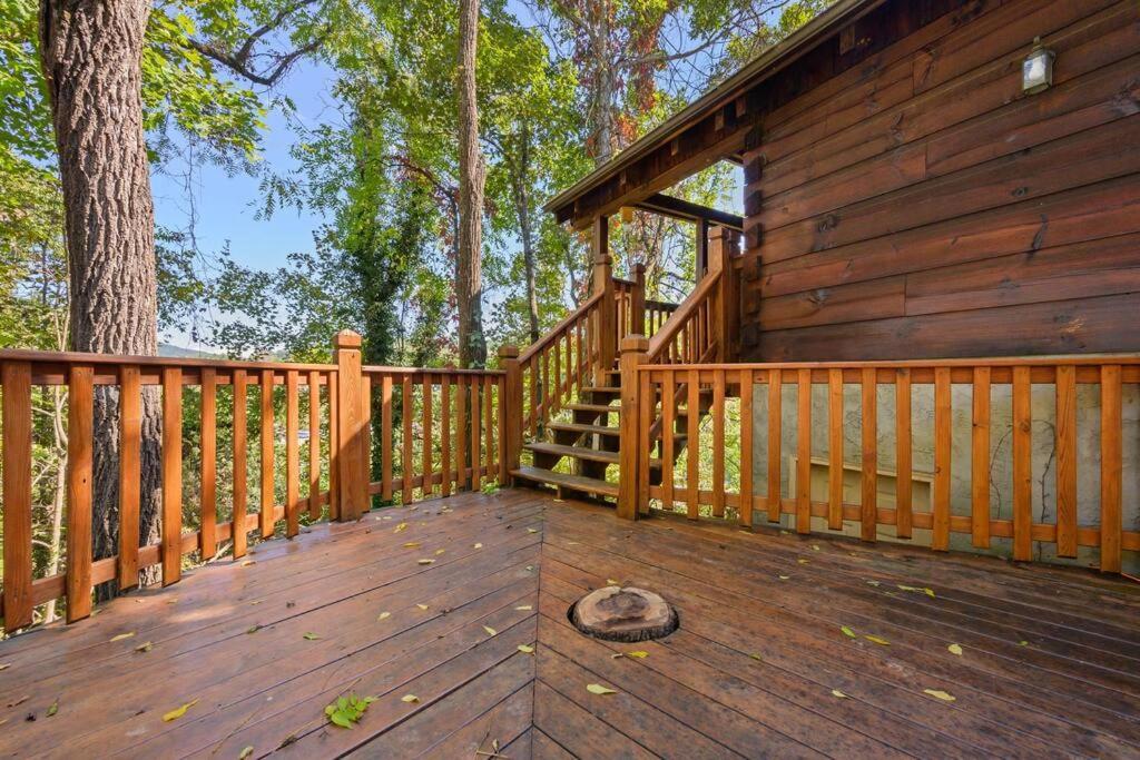 Do Not Disturb - Pigeon Forge Smoky Mountain Studio Cabin, Hot Tub, Fireplace Zewnętrze zdjęcie